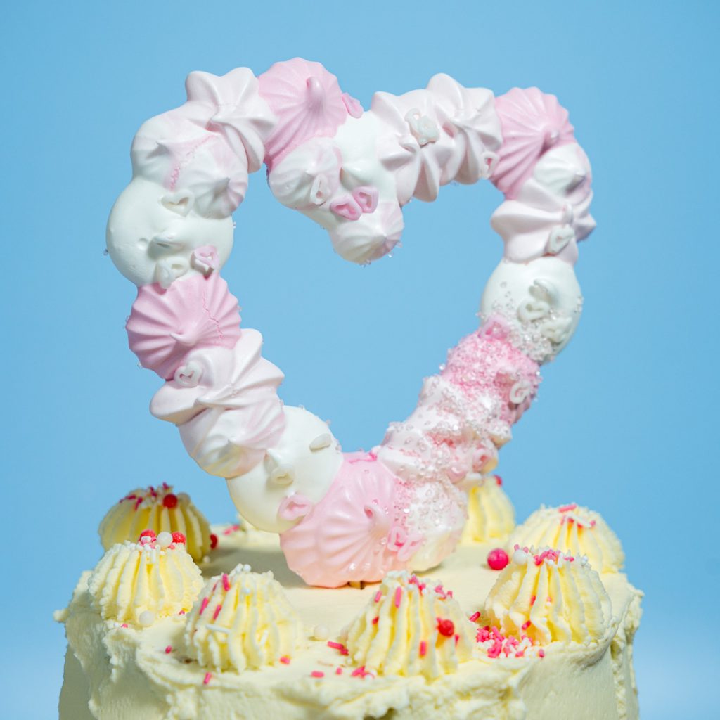 Meringue Heart Topper
