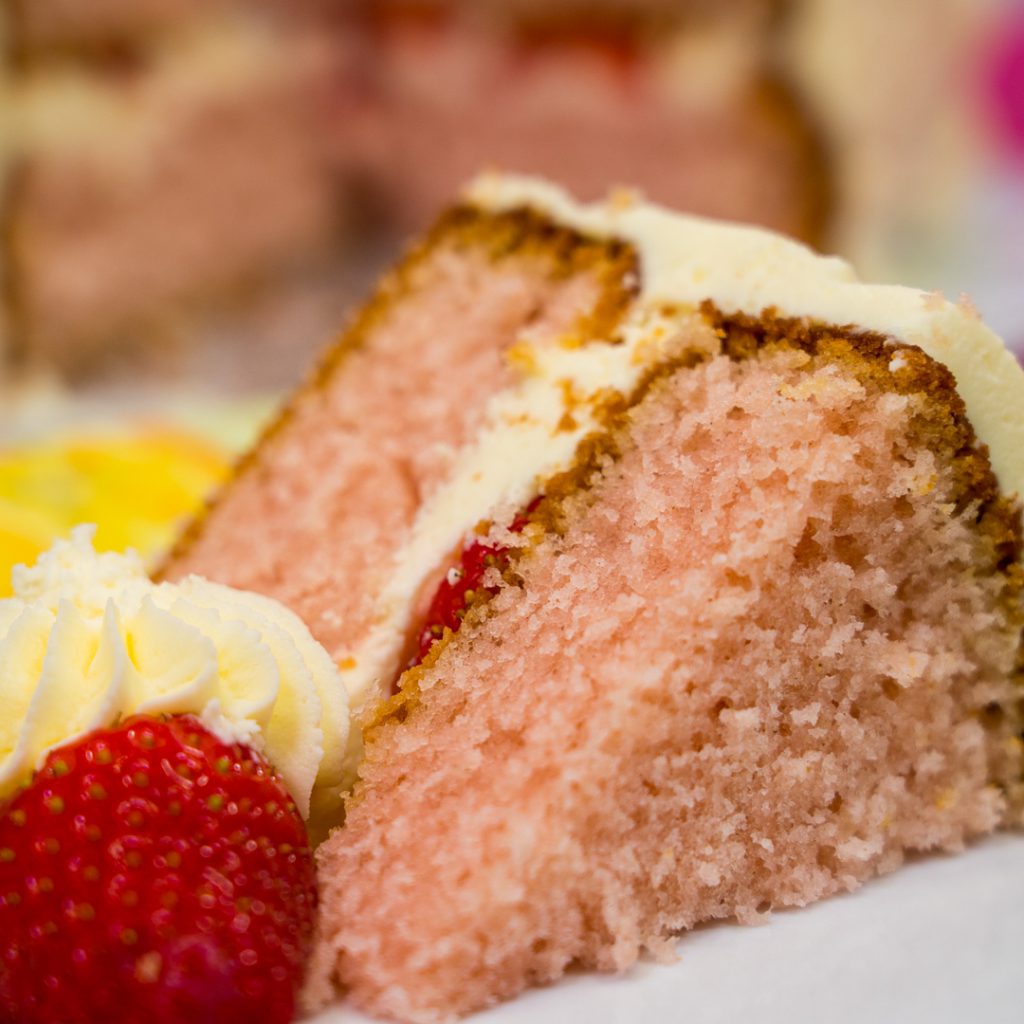 Strawberry and Mascarpone Cake