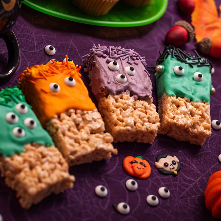 Scrumptious Edible Eye Cake Decorations 20g