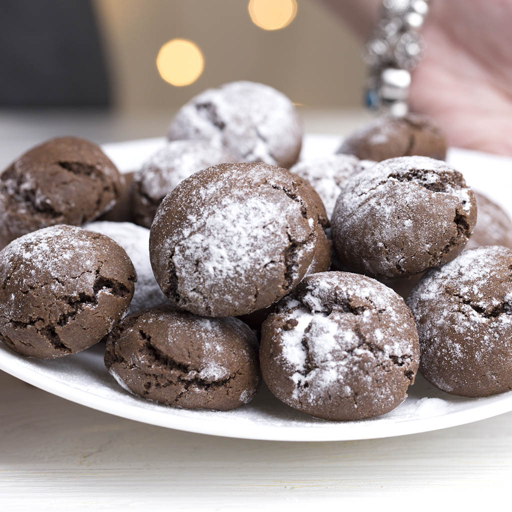Snowy Chocolate Crackle Cookies