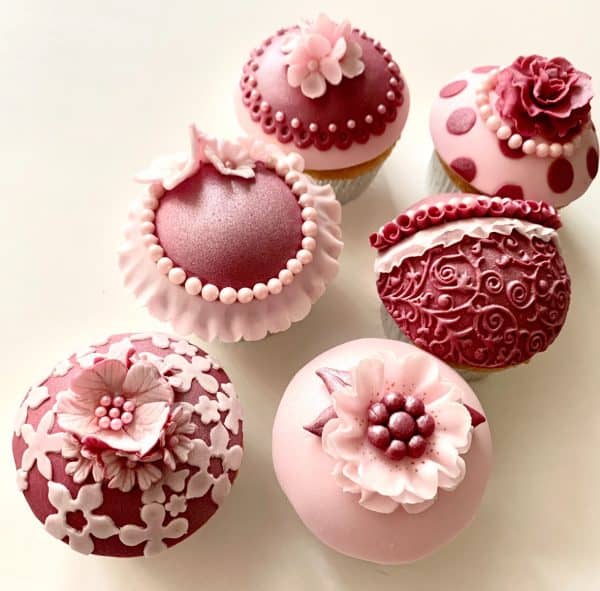 Vintage Cupcakes - Claire Corbett - Online
