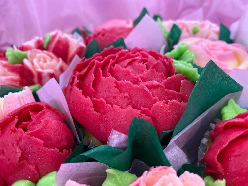 Carol's Buttercream Flowers Class Online