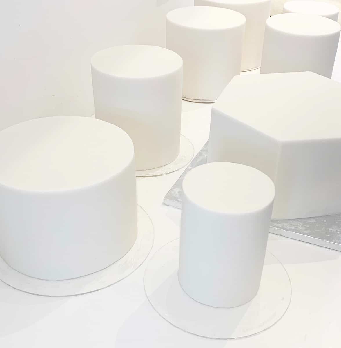 Intro to Wedding Cakes (Sugarpaste) - Rachel Hanna - Online