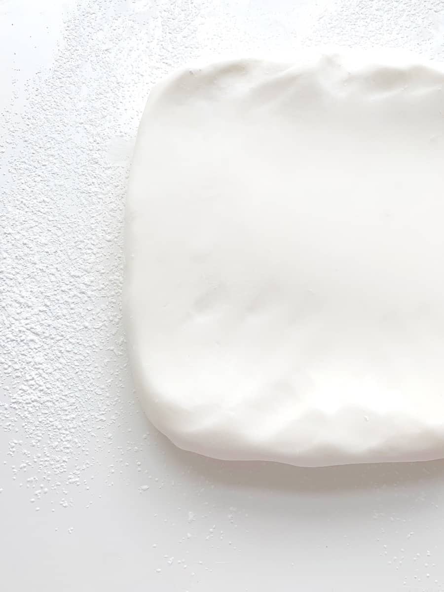 Intro to Wedding Cakes (Sugarpaste) - Rachel Hanna - Online