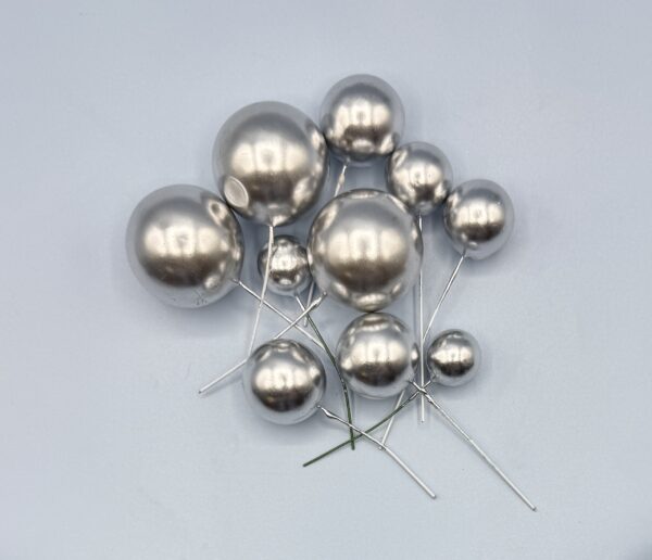 Foam Cake Balls - Pack of 10 - Assorted Sizes - Silver