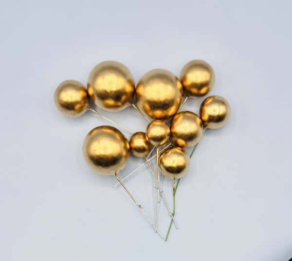 Foam Cake Balls - Pack of 10 - Assorted Sizes - Gold